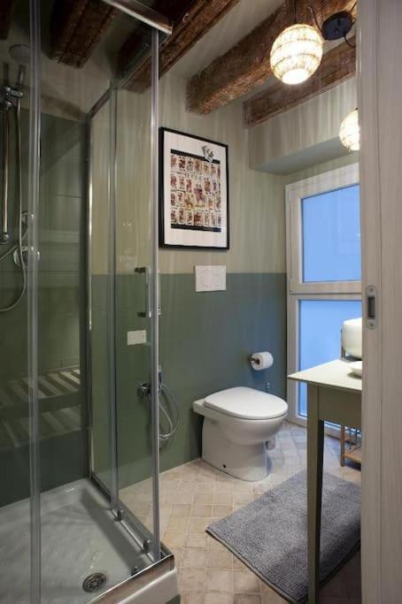 Central, Family-friendly, Washing Machine, 200m To Aquarium And Metro, 300 Mbps Internet Appartement Genua
